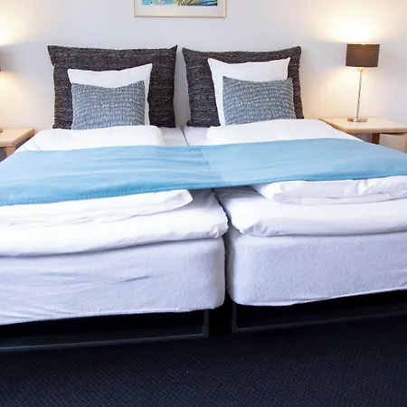 Отель Strandparken Хольбек